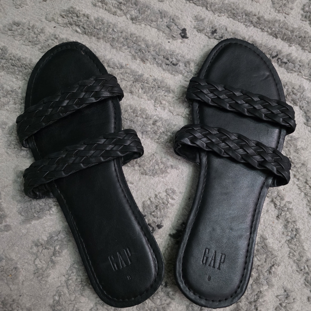 GAP Women's Elegant Black Braided Sandals